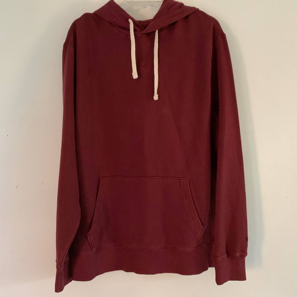 American Eagle L Solid Hooded Pullover Marion Color NWT
Super soft heritage.